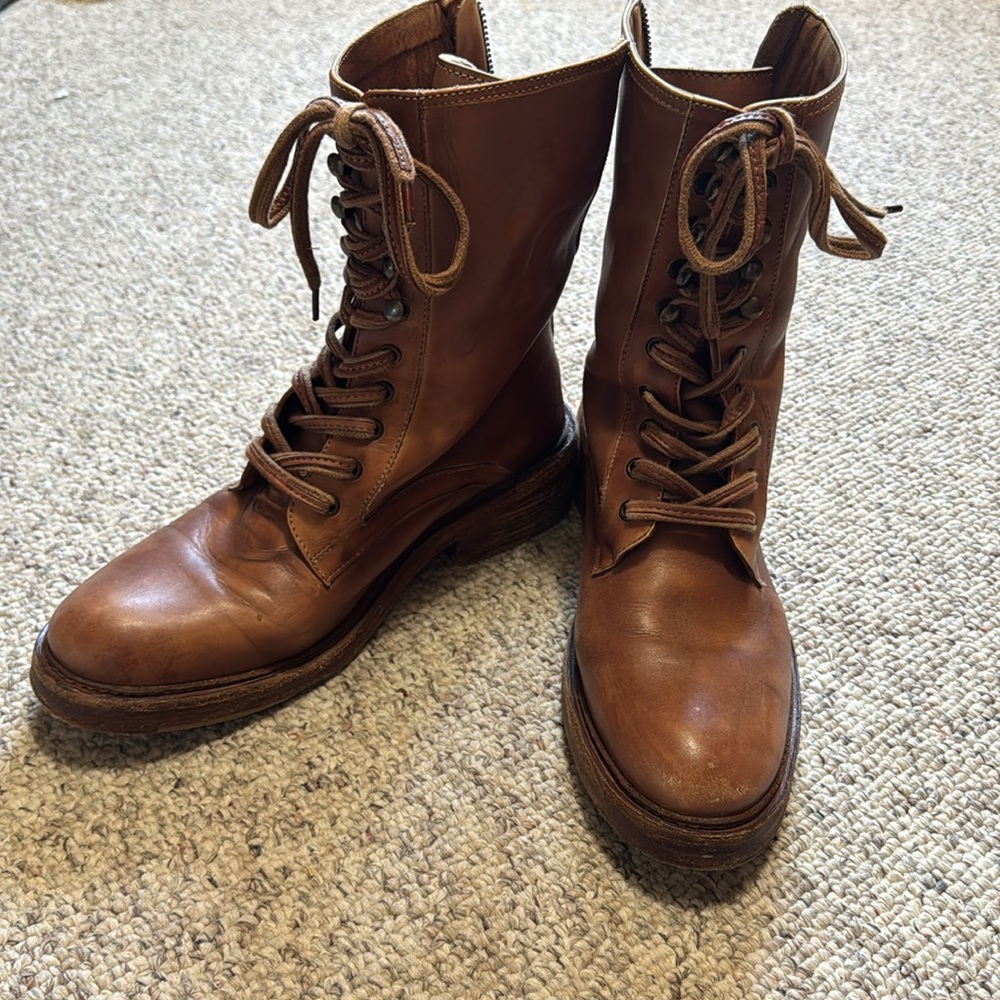 Brown Leather Lace-Up Boots
